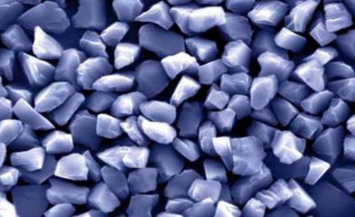 micron-metalbond-diamond.jpg?