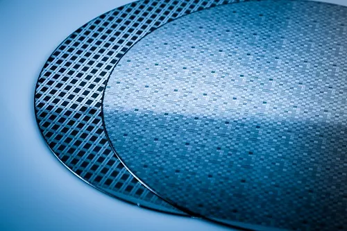 Slurries for silicon-poly-silicon